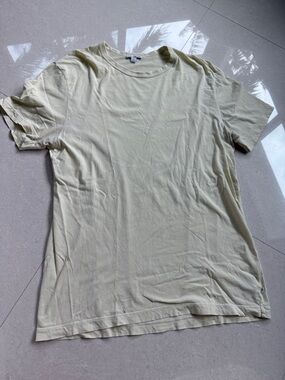James Perse Men's Light Yellow Crew Neck T-Shirt - size 3